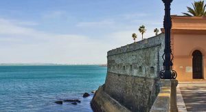 Die alte Festung von Cadiz erlaubt uns eine gute Sicht in die Ferne